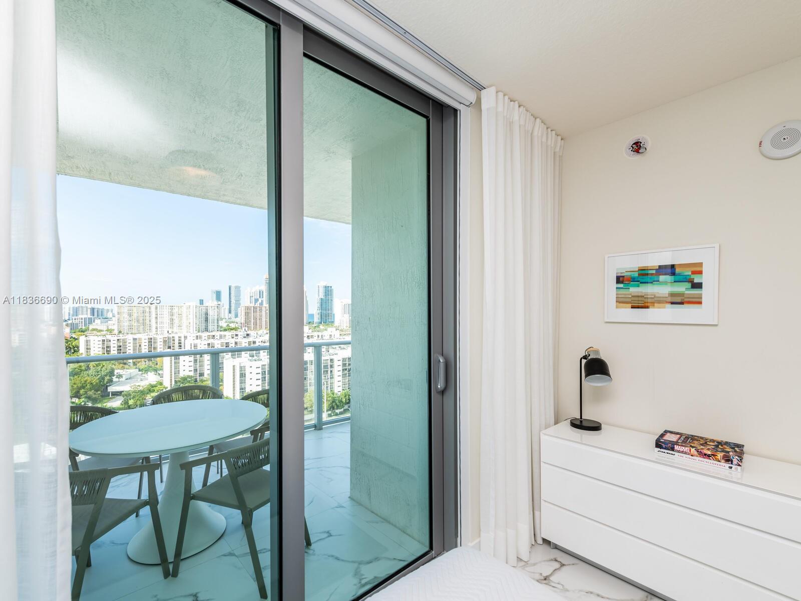 PARQUE TOWERS CONDO - Residential