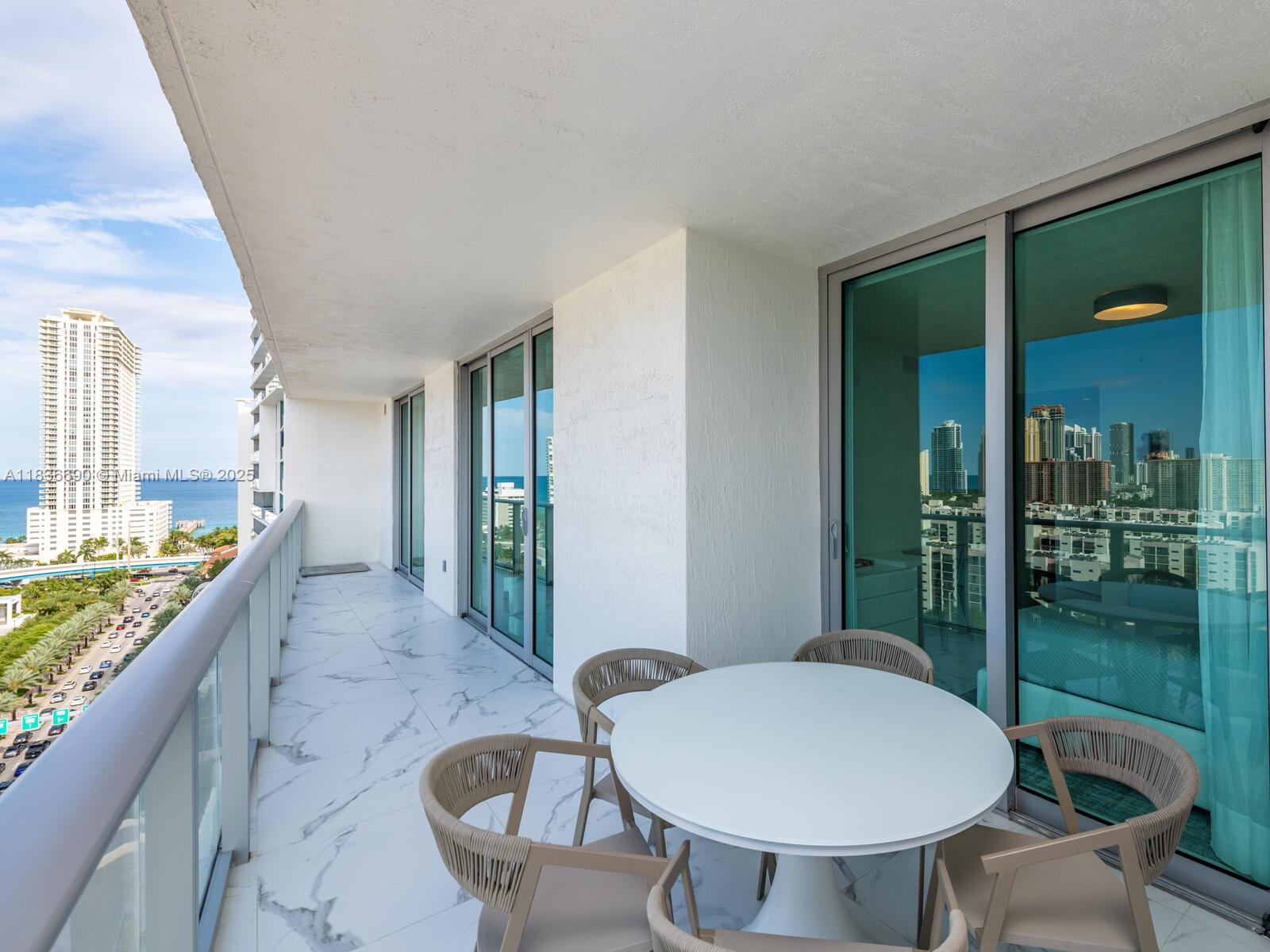 PARQUE TOWERS CONDO - Residential