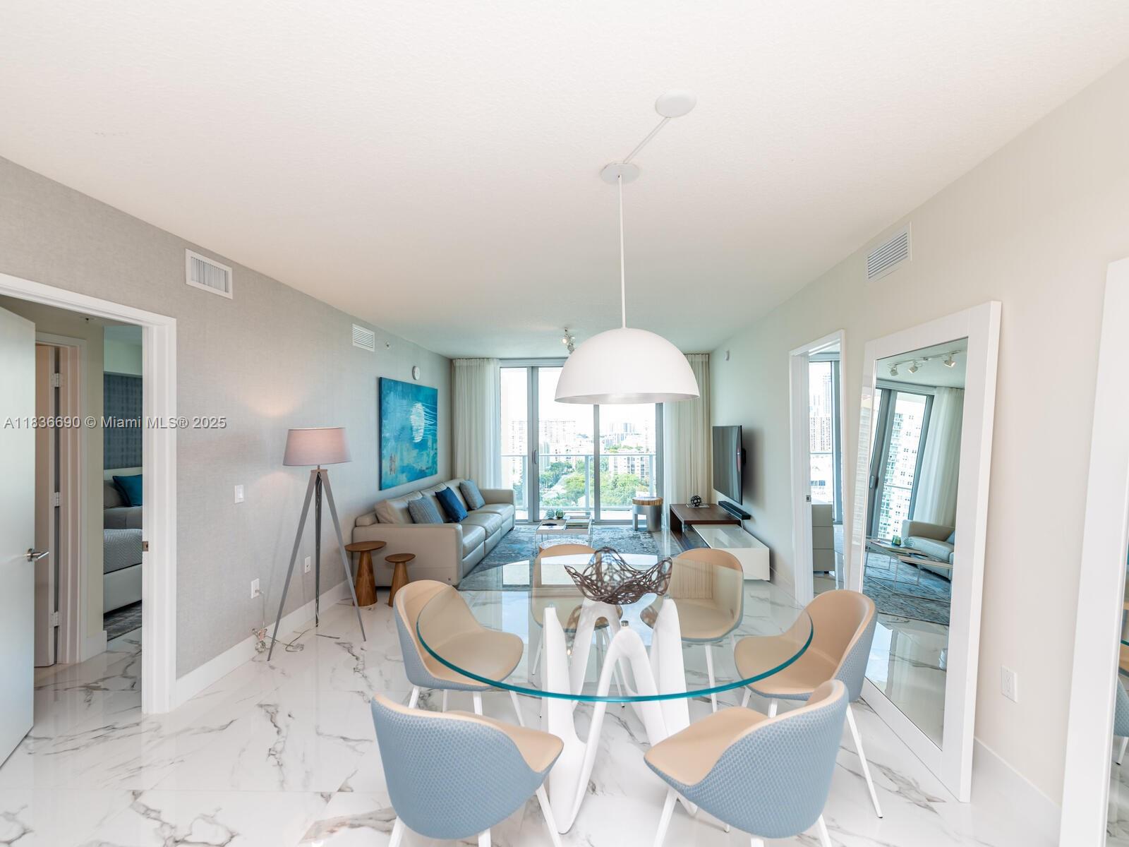 PARQUE TOWERS CONDO - Residential