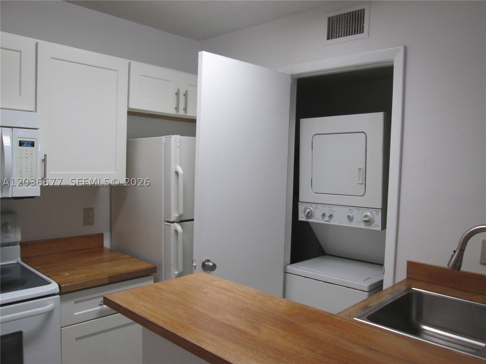 PALM AIRE GARDENS CONDO - Residential Lease