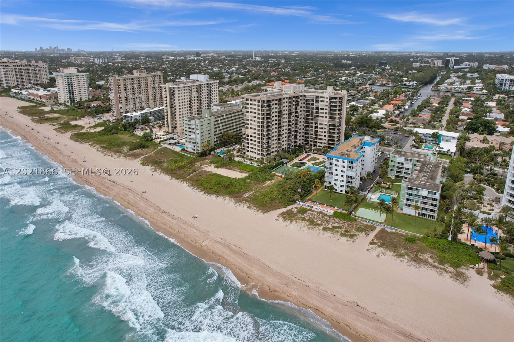 HAMPTON BEACH CLUB CONDO - Residential
