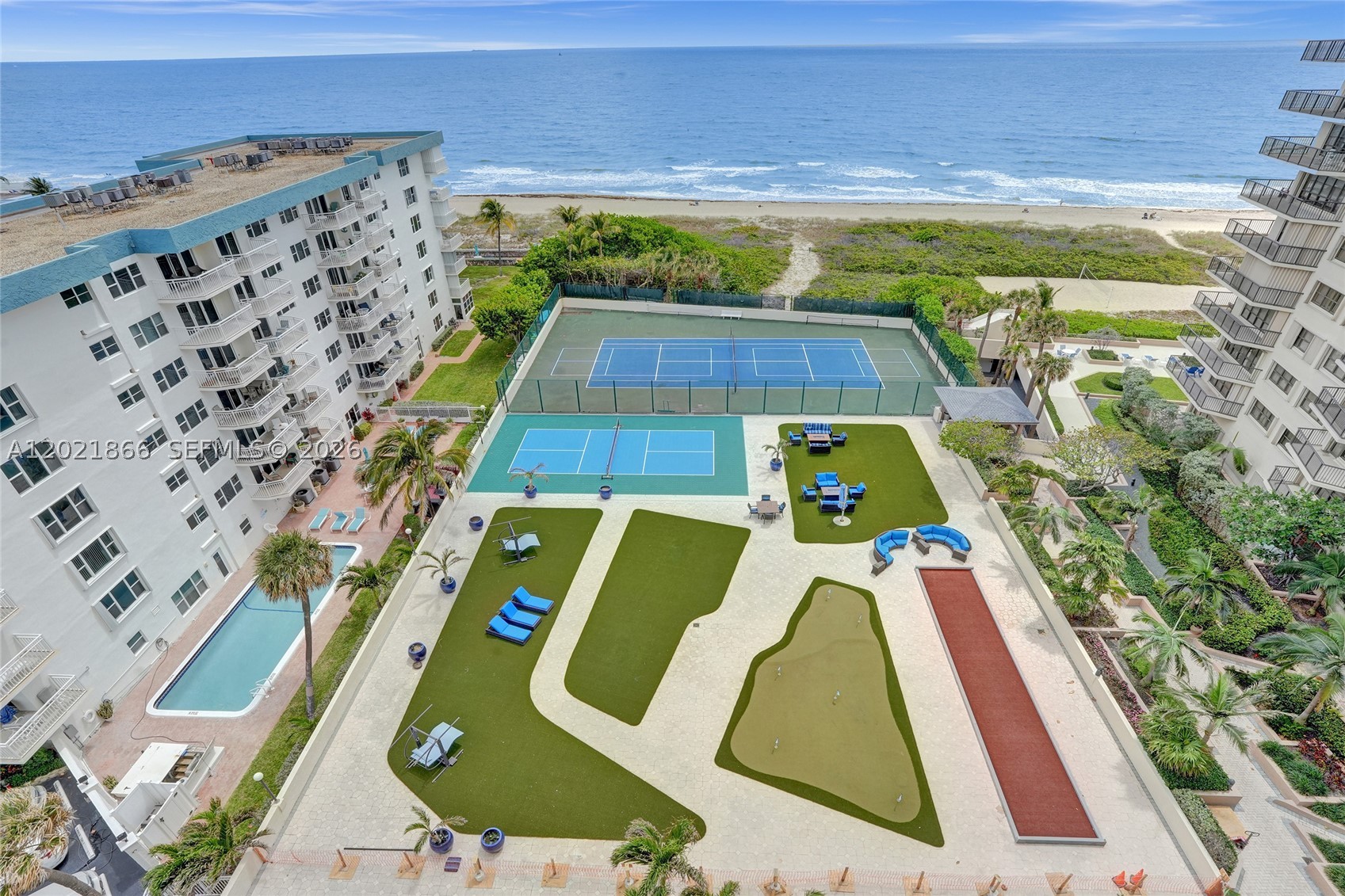 HAMPTON BEACH CLUB CONDO - Residential