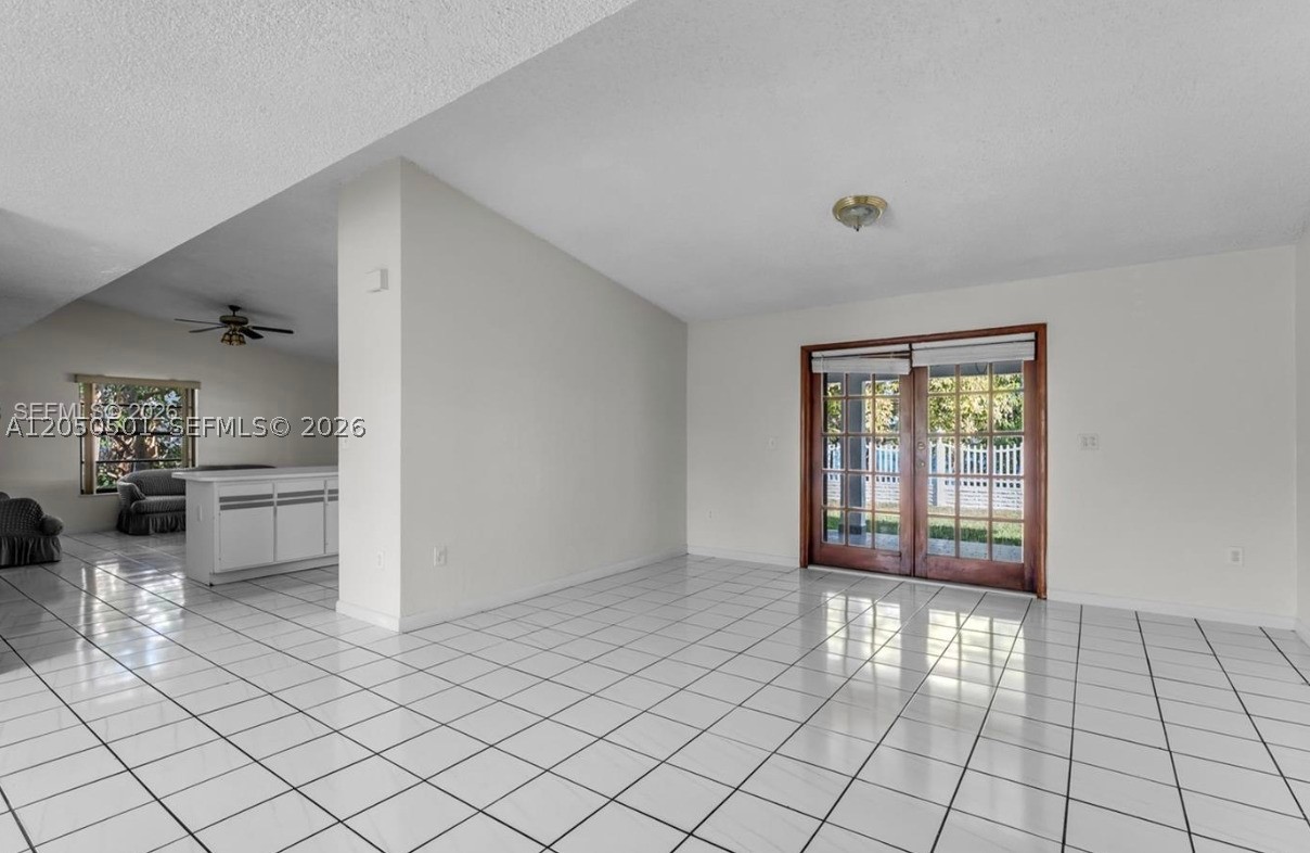 BIRD LAKES NORTH SEC 3 - Residential