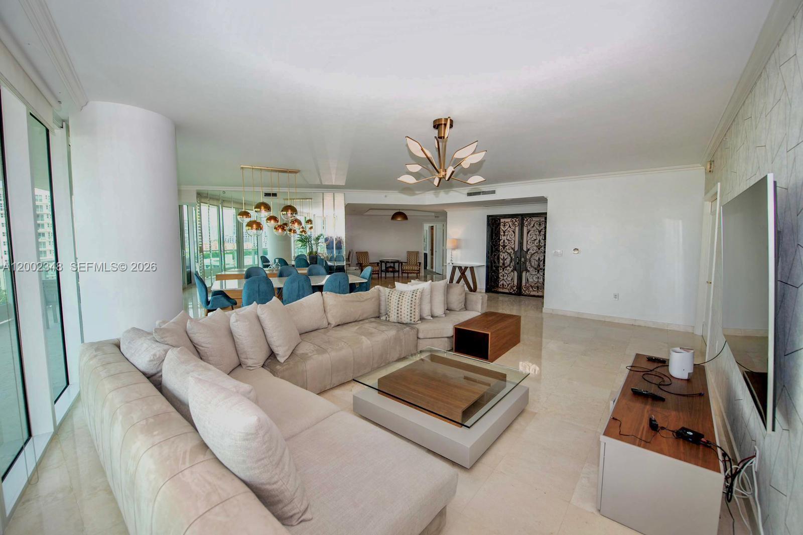 TOWERS OF PORTO VITA-SOUT - Residential Lease