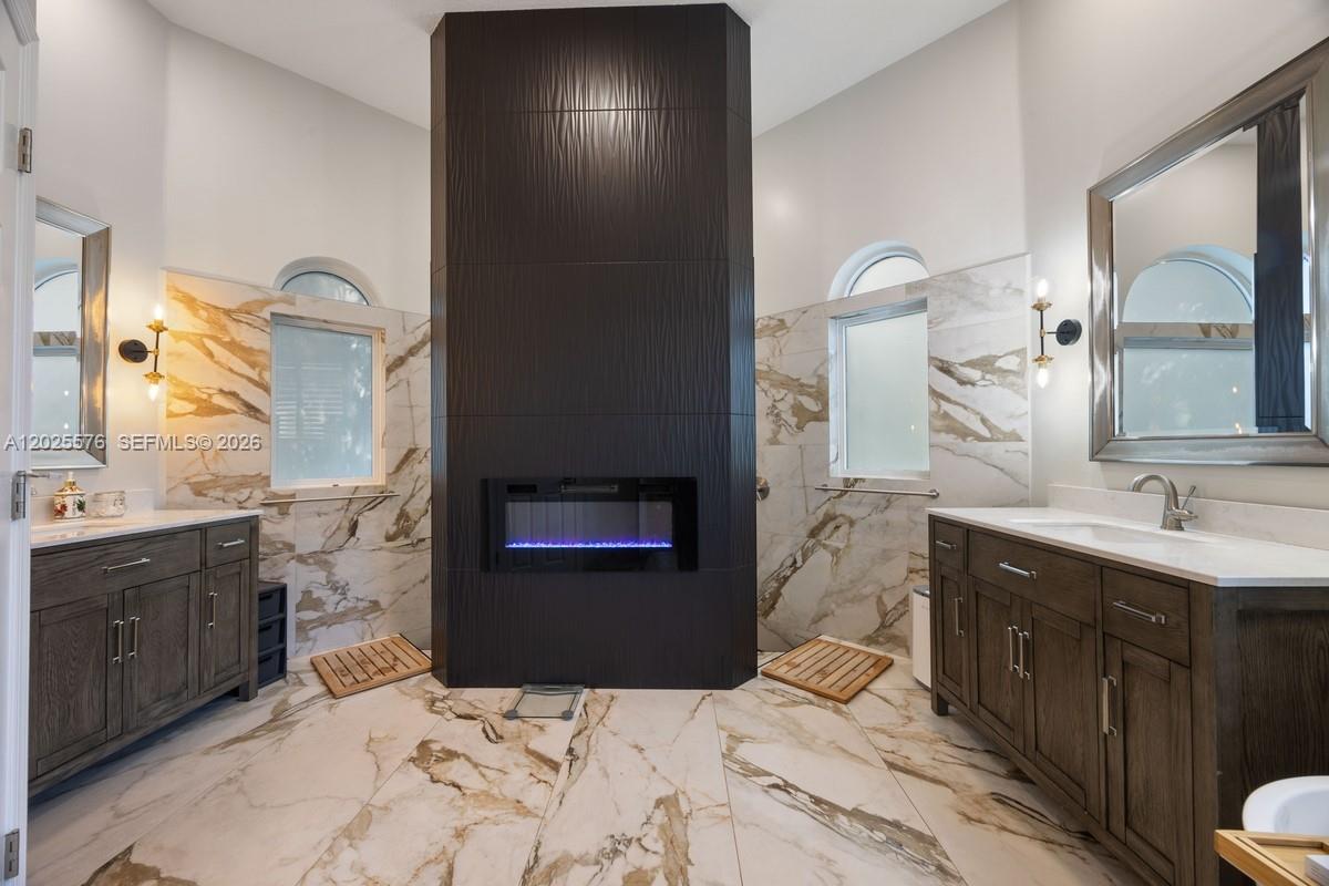 THE ISLES - Residential Lease