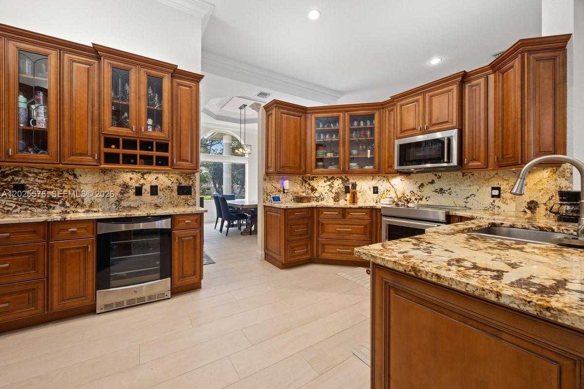 THE ISLES - Residential Lease