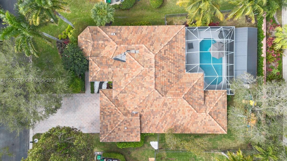 THE ISLES - Residential Lease