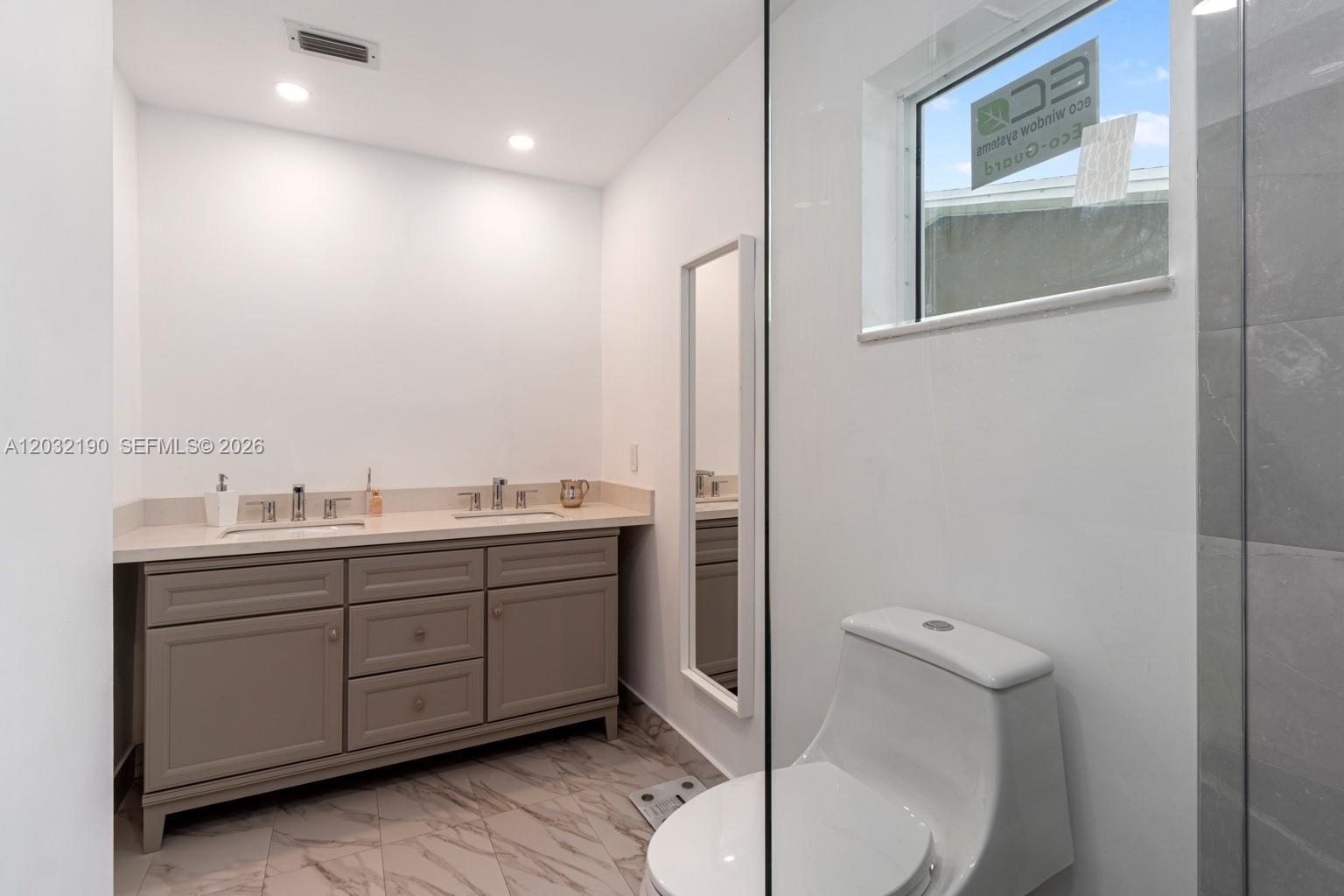 COUNTY SQUIRE ESTS SEC 1 - Residential Lease