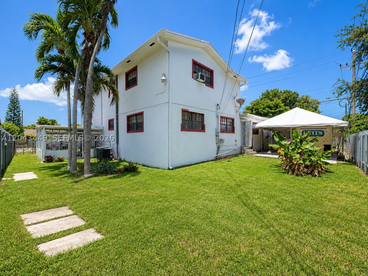 CRESTWOOD - Residential