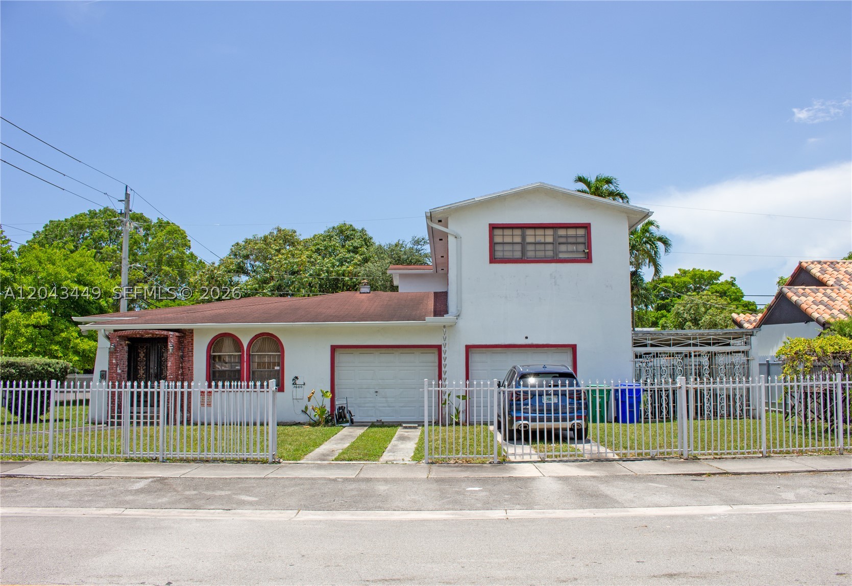CRESTWOOD - Residential