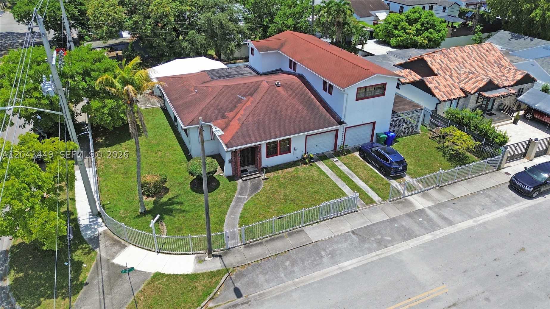 CRESTWOOD - Residential