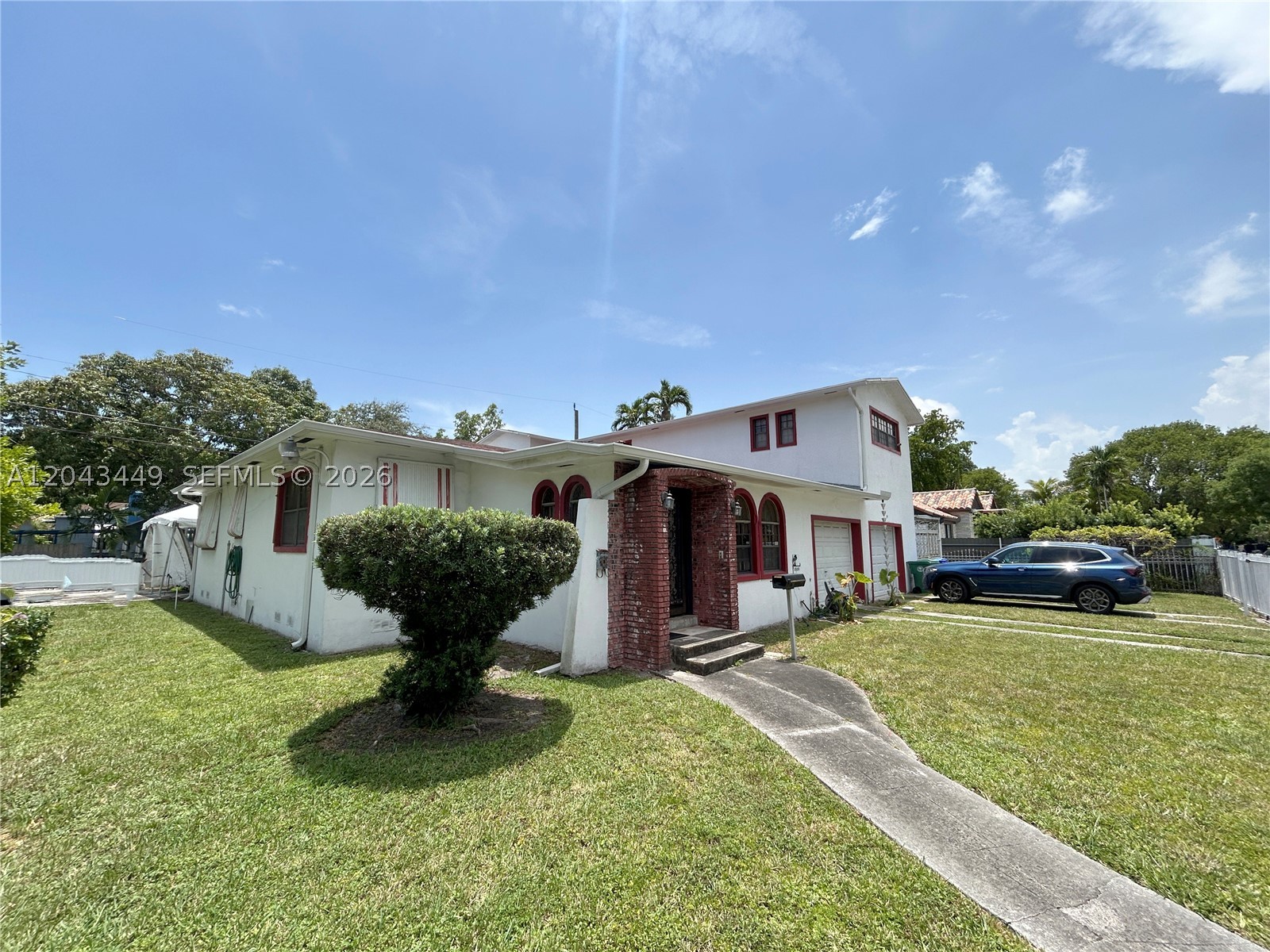 CRESTWOOD - Residential