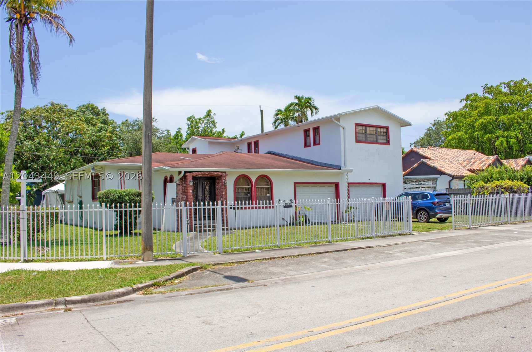 CRESTWOOD - Residential