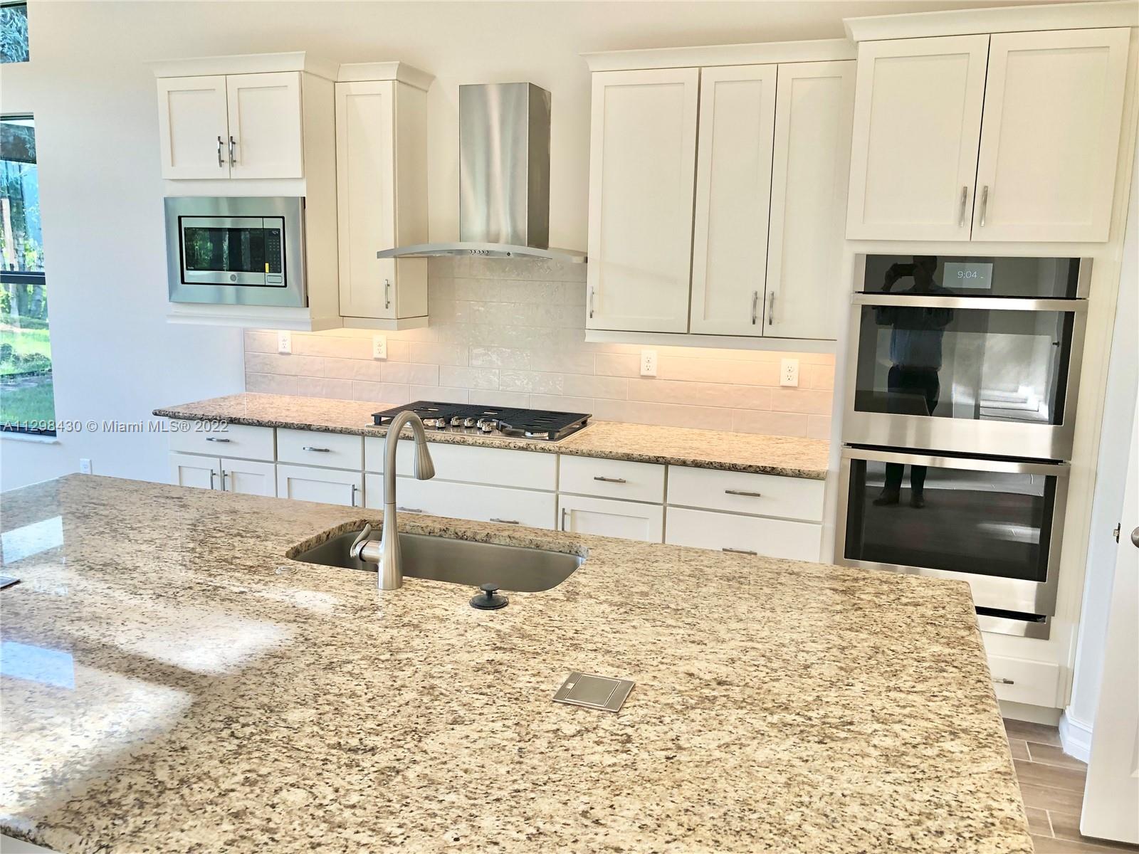 PARKLAND ROYALE - Residential Lease