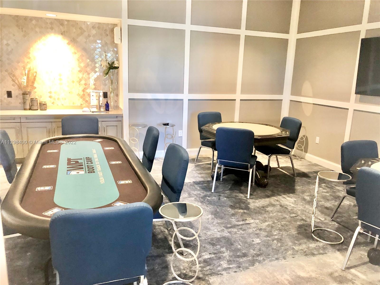 PARKLAND ROYALE - Residential Lease