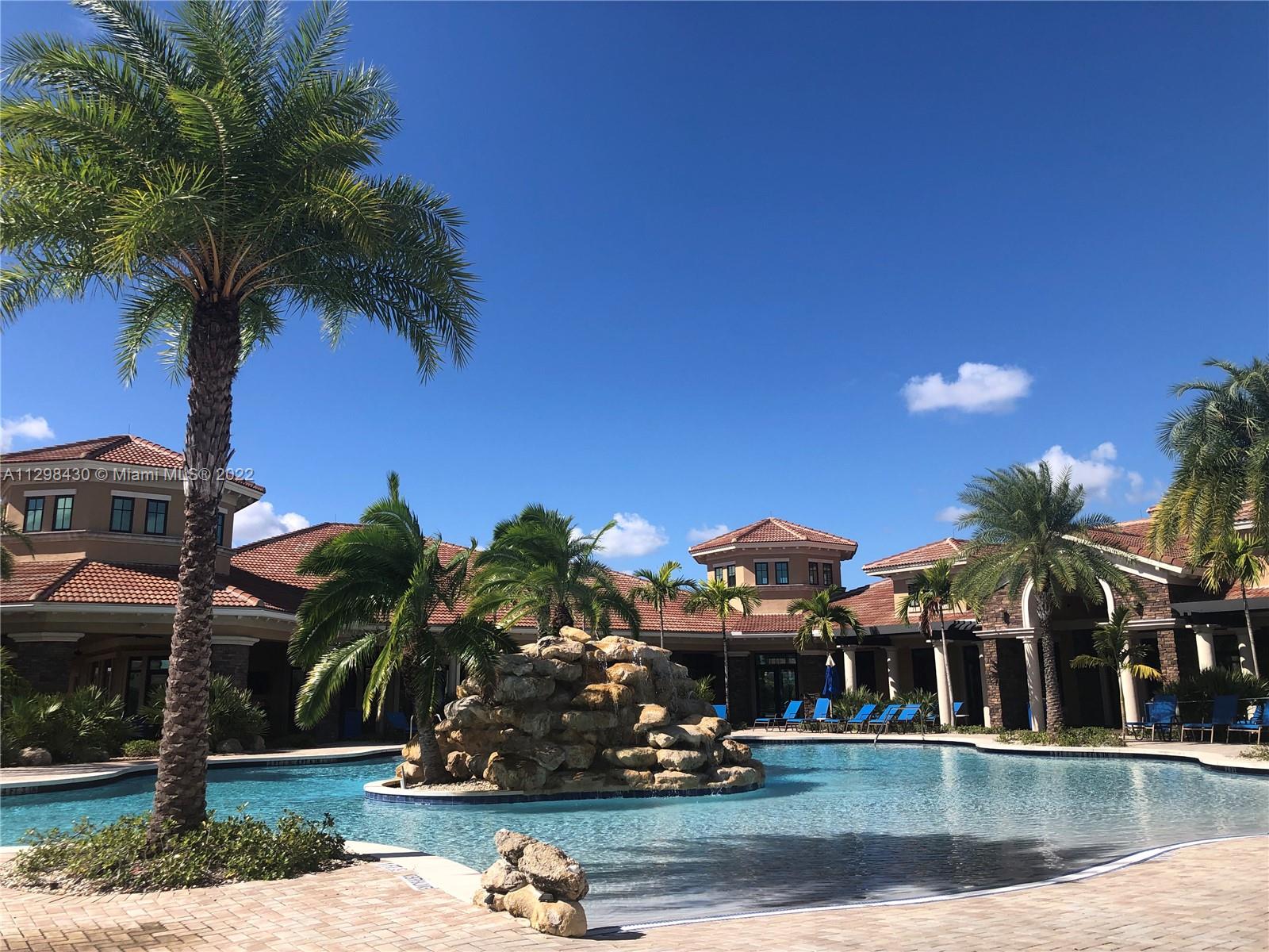 PARKLAND ROYALE - Residential Lease