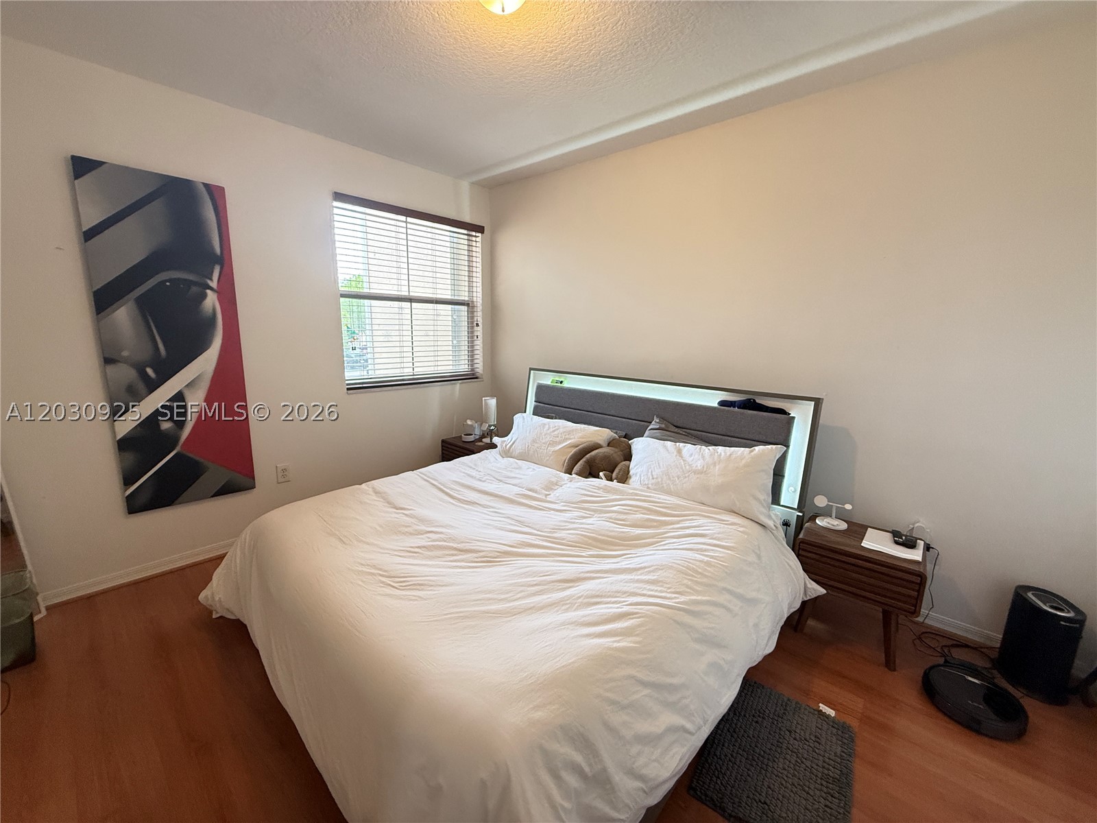 THE COURTS AT DORAL ISLES - Residential Lease