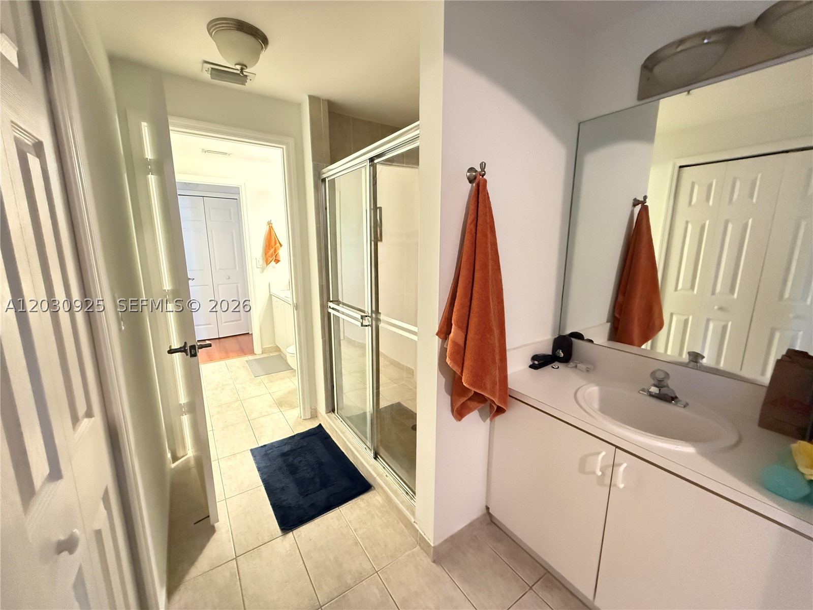 THE COURTS AT DORAL ISLES - Residential Lease