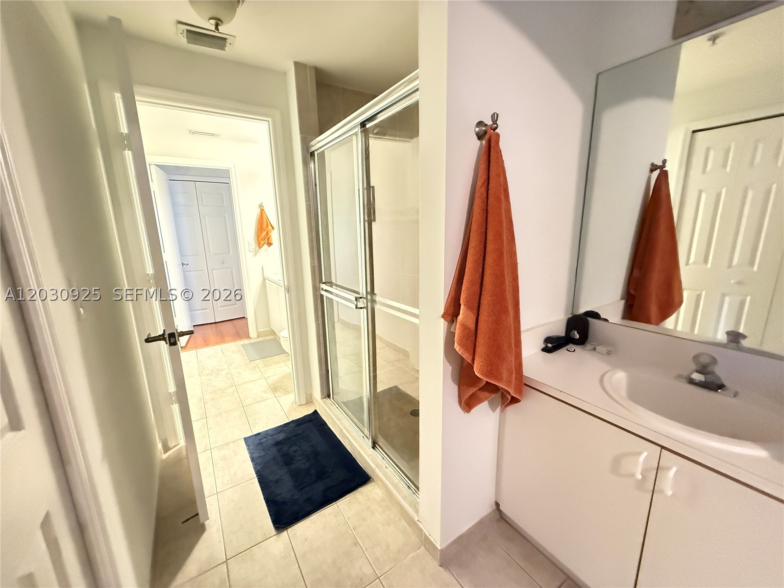 THE COURTS AT DORAL ISLES - Residential Lease