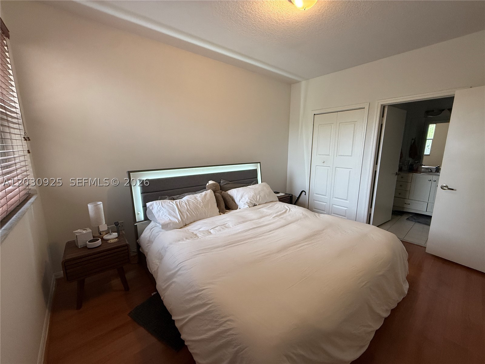 THE COURTS AT DORAL ISLES - Residential Lease