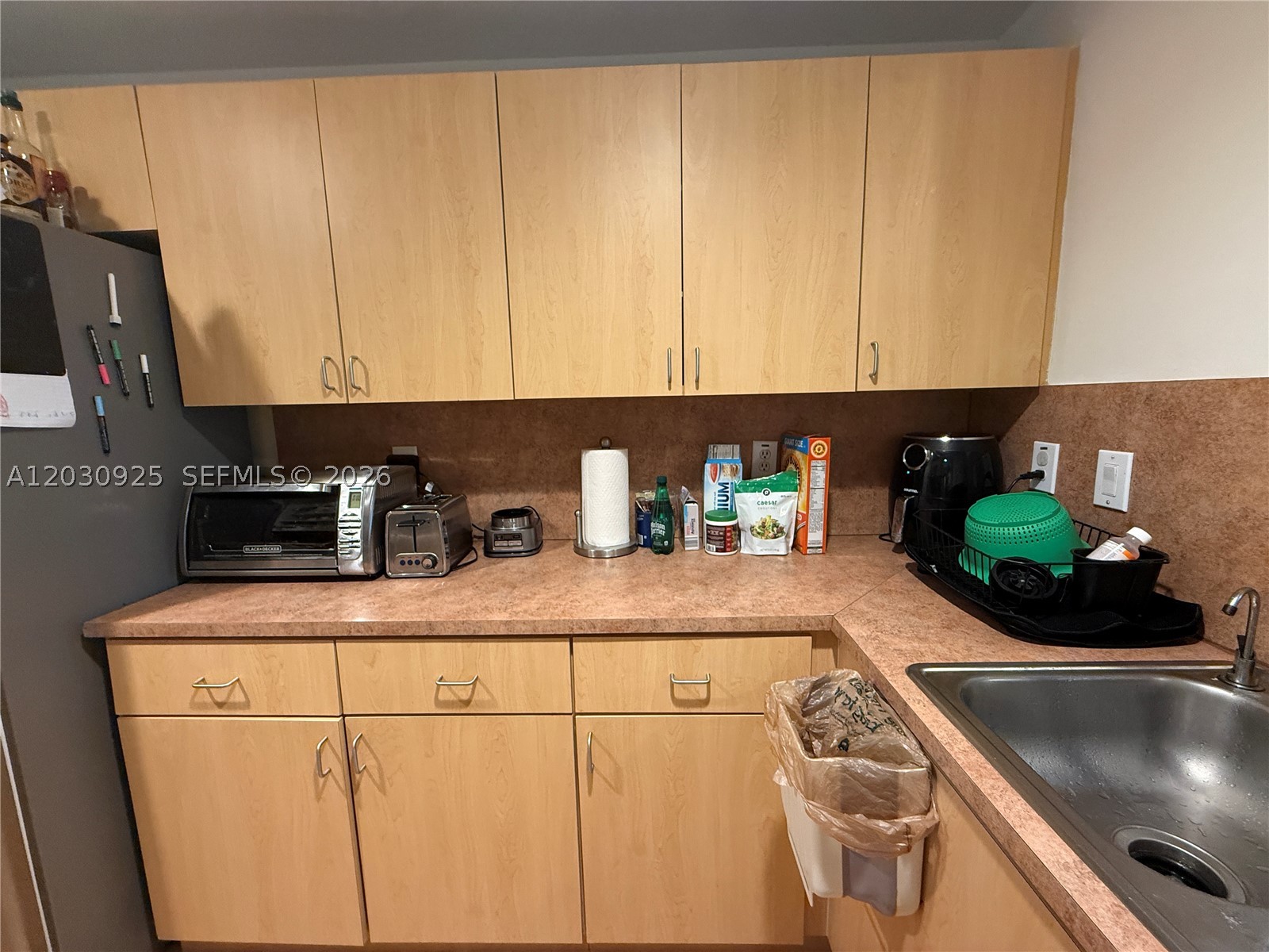 THE COURTS AT DORAL ISLES - Residential Lease