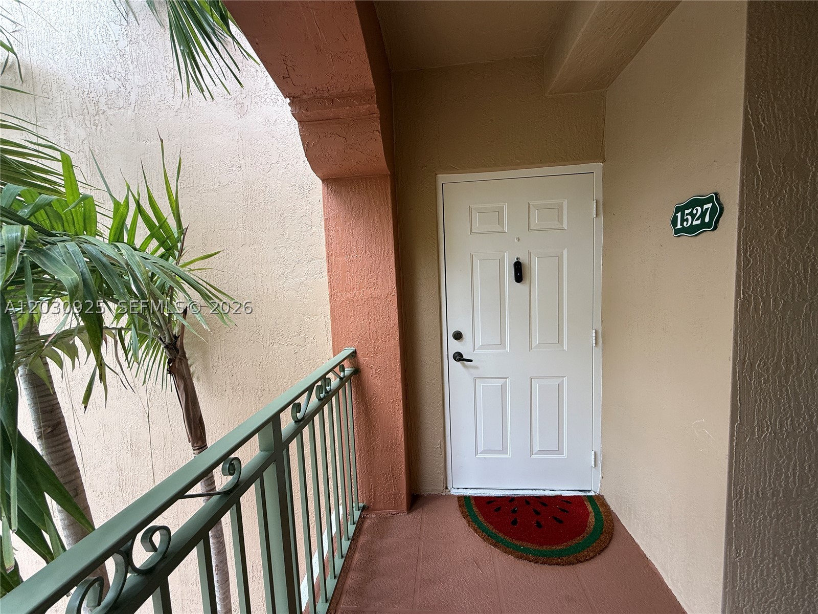 THE COURTS AT DORAL ISLES - Residential Lease