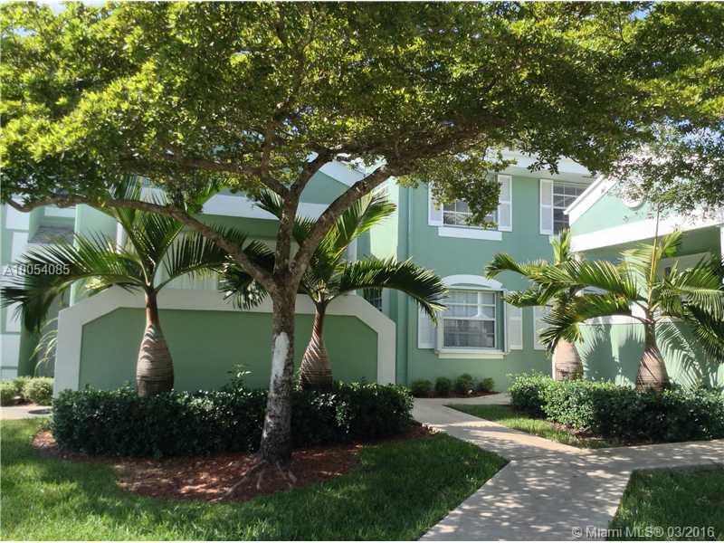 Beautiful large 2 Bedroom, 2 Bath tile throughout Townhouse in Keys Gate Community. Large kitchen with breakfast area. Enjoy the Country Club Life Style with access to The Royal Palm Clubhouse. Pool, Tennis, Gym and more. 24HR Gated Security. Near Schools, Shopping, Restaurants and the gateway to the Florida Keys. No Pets. Price to rent, WON'T LAST! PLEASE REQUEST A SHOWING TO GET LBOX CODE.