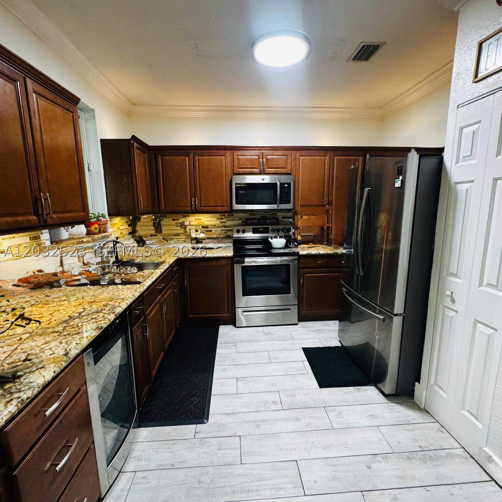 SHOMA TOWNHOMES AT KEYSCO - Residential