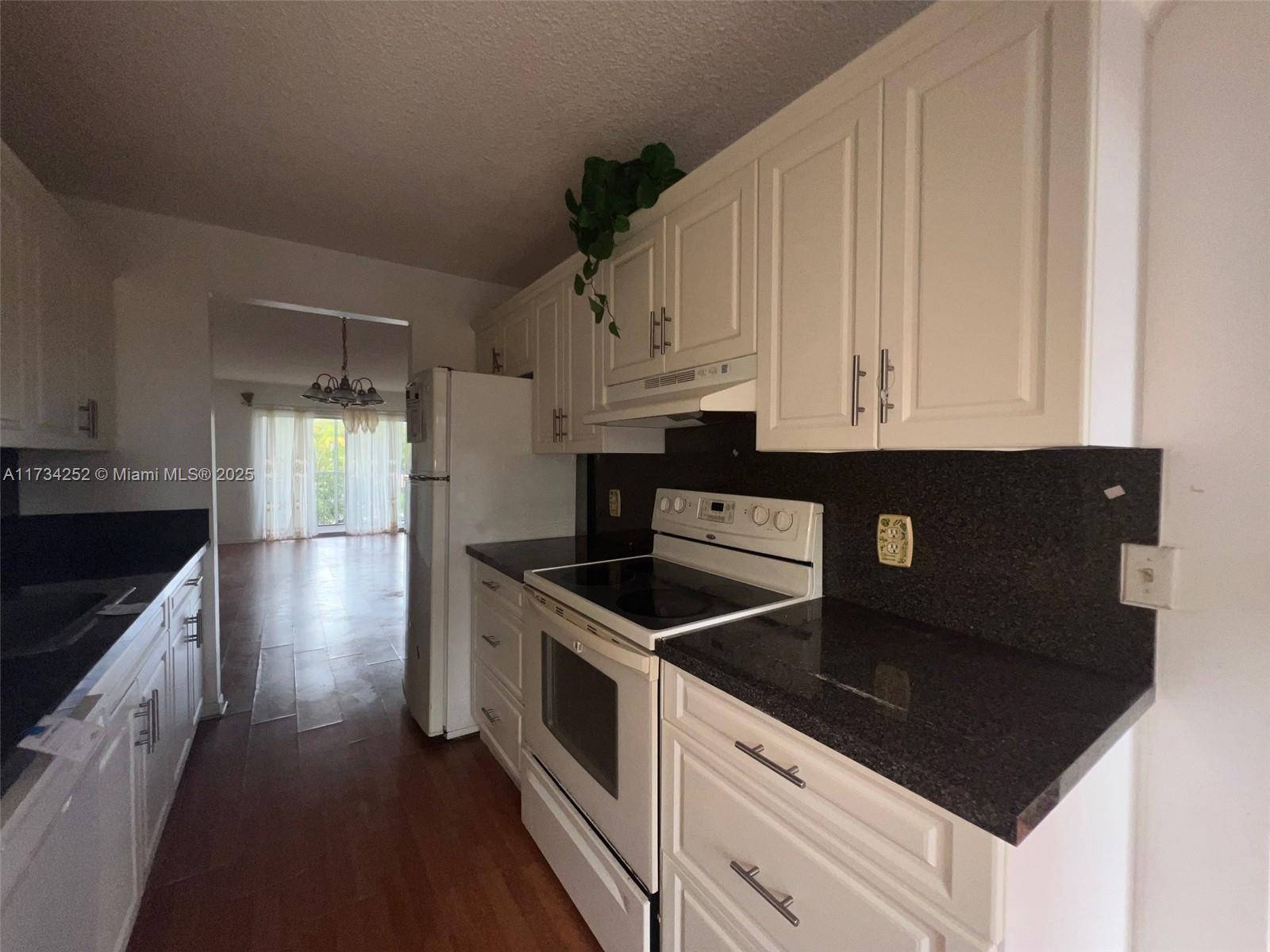 CAMBRIDGE AT CENTURY VILL - Residential