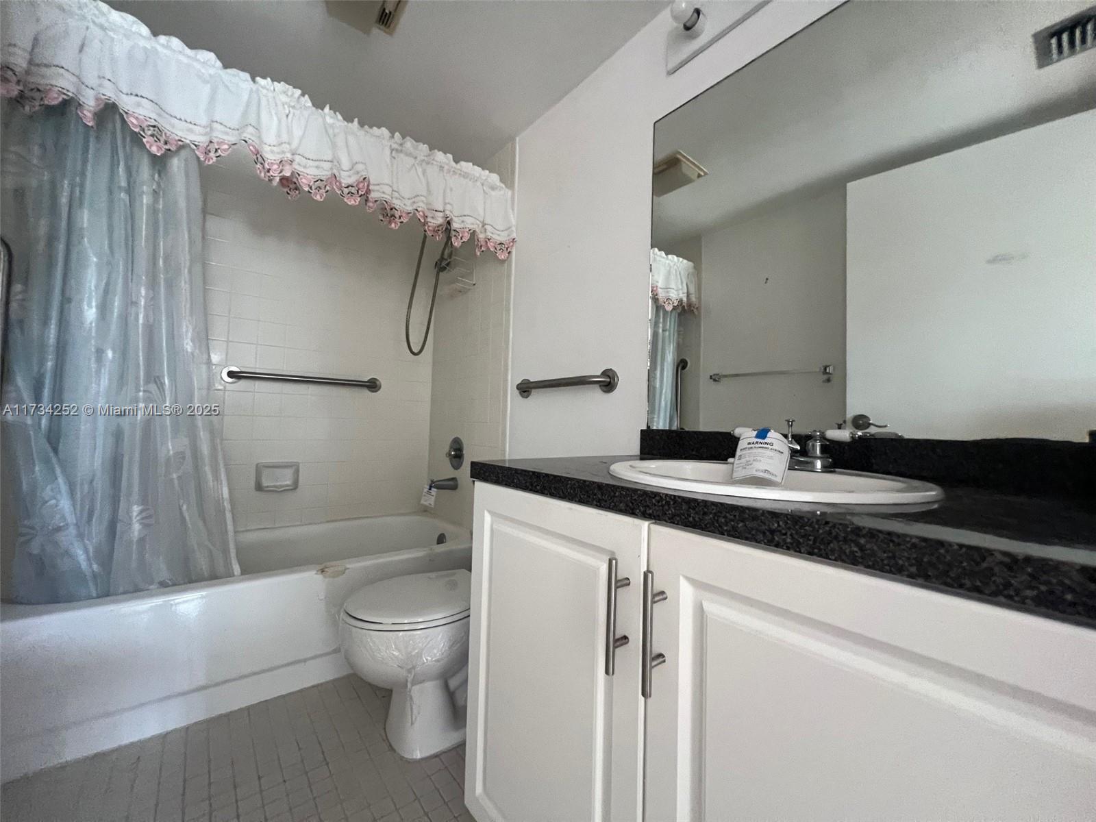 CAMBRIDGE AT CENTURY VILL - Residential