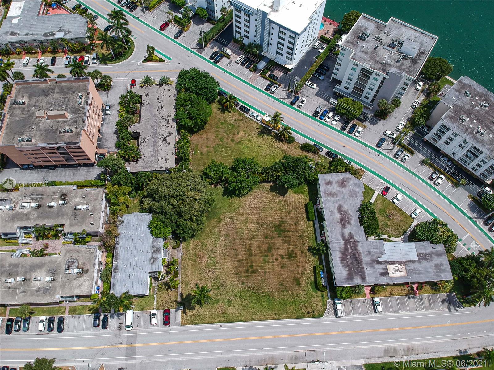 BAY HARBOR ISLAND - Land