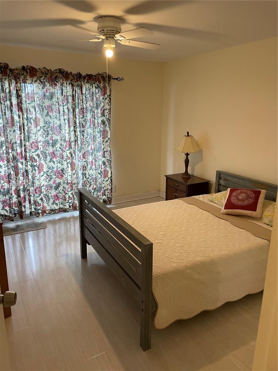 KINGS POINT MONACO CONDOS - Residential