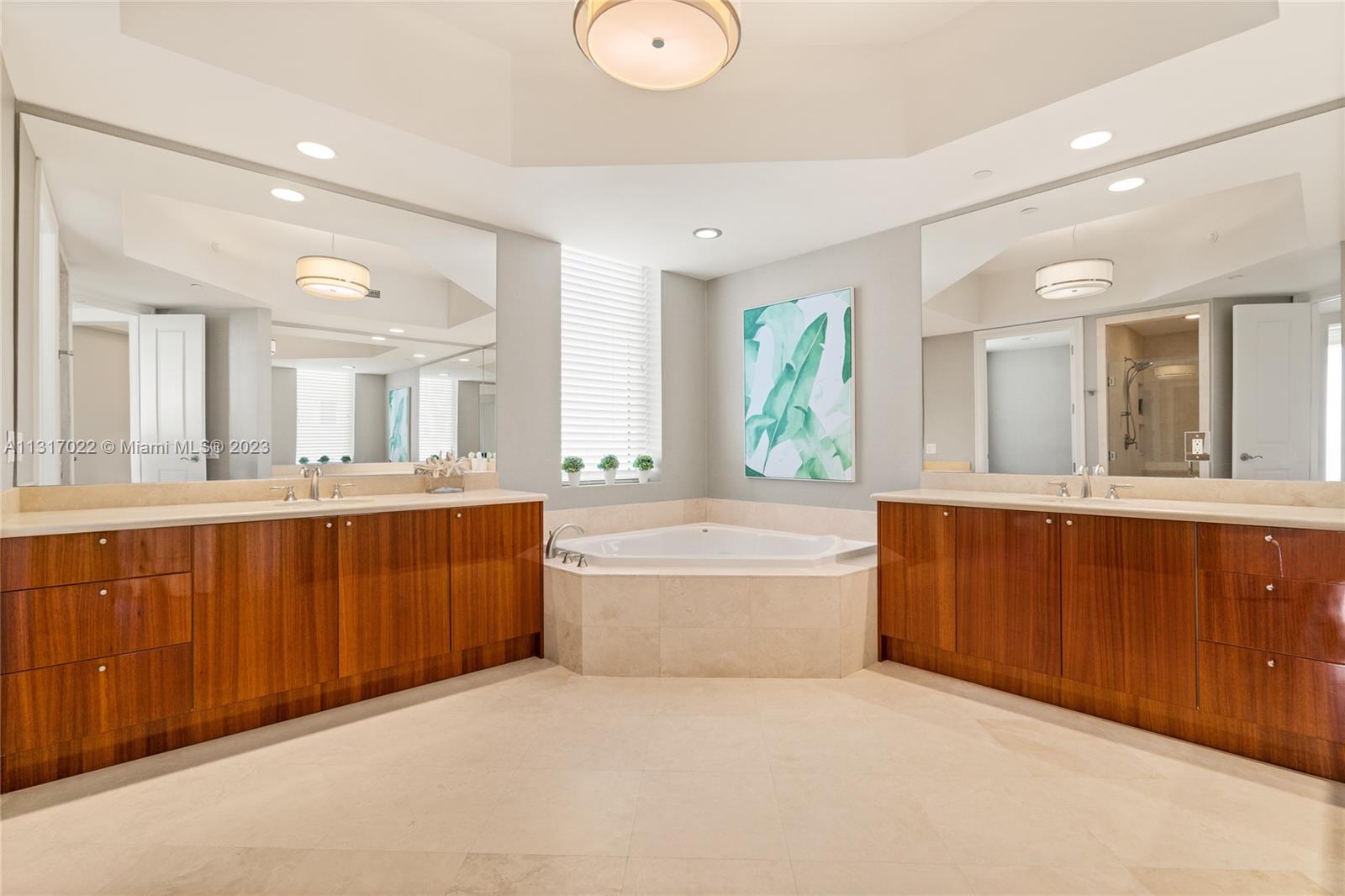 2700 NORTH OCEAN CONDO - Residential
