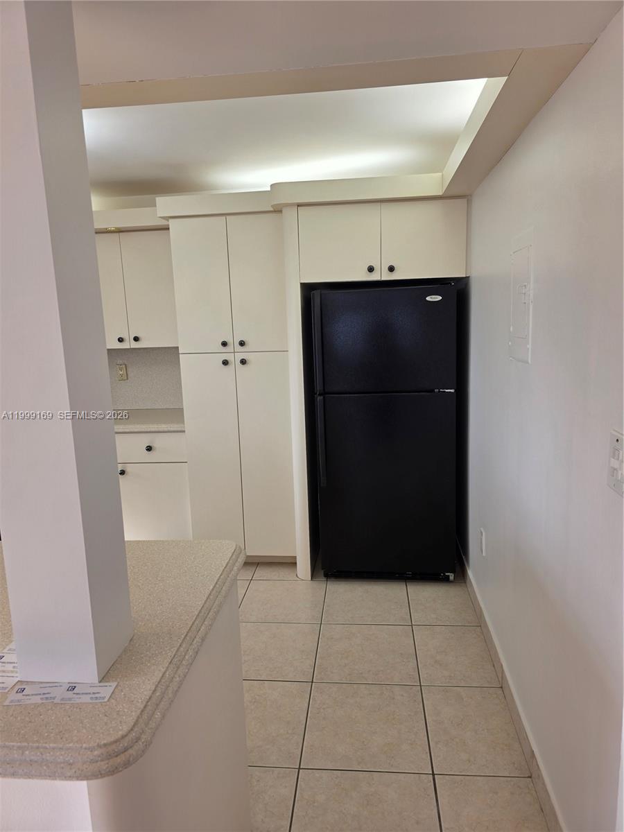 COMMODORE PLAZA CONDO - Residential