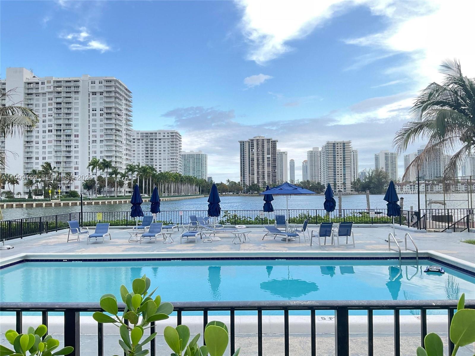 COMMODORE PLAZA CONDO - Residential
