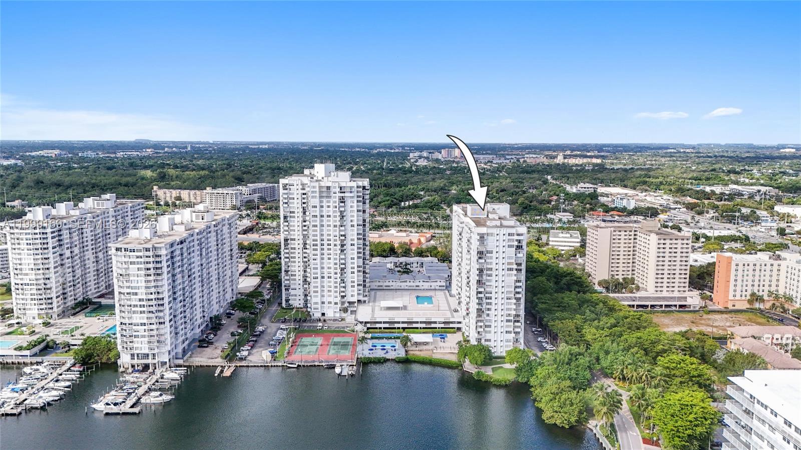 COMMODORE PLAZA CONDO - Residential