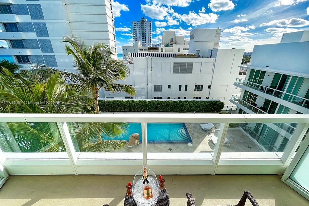FONTAINEBLEAU III OCEAN C - Residential
