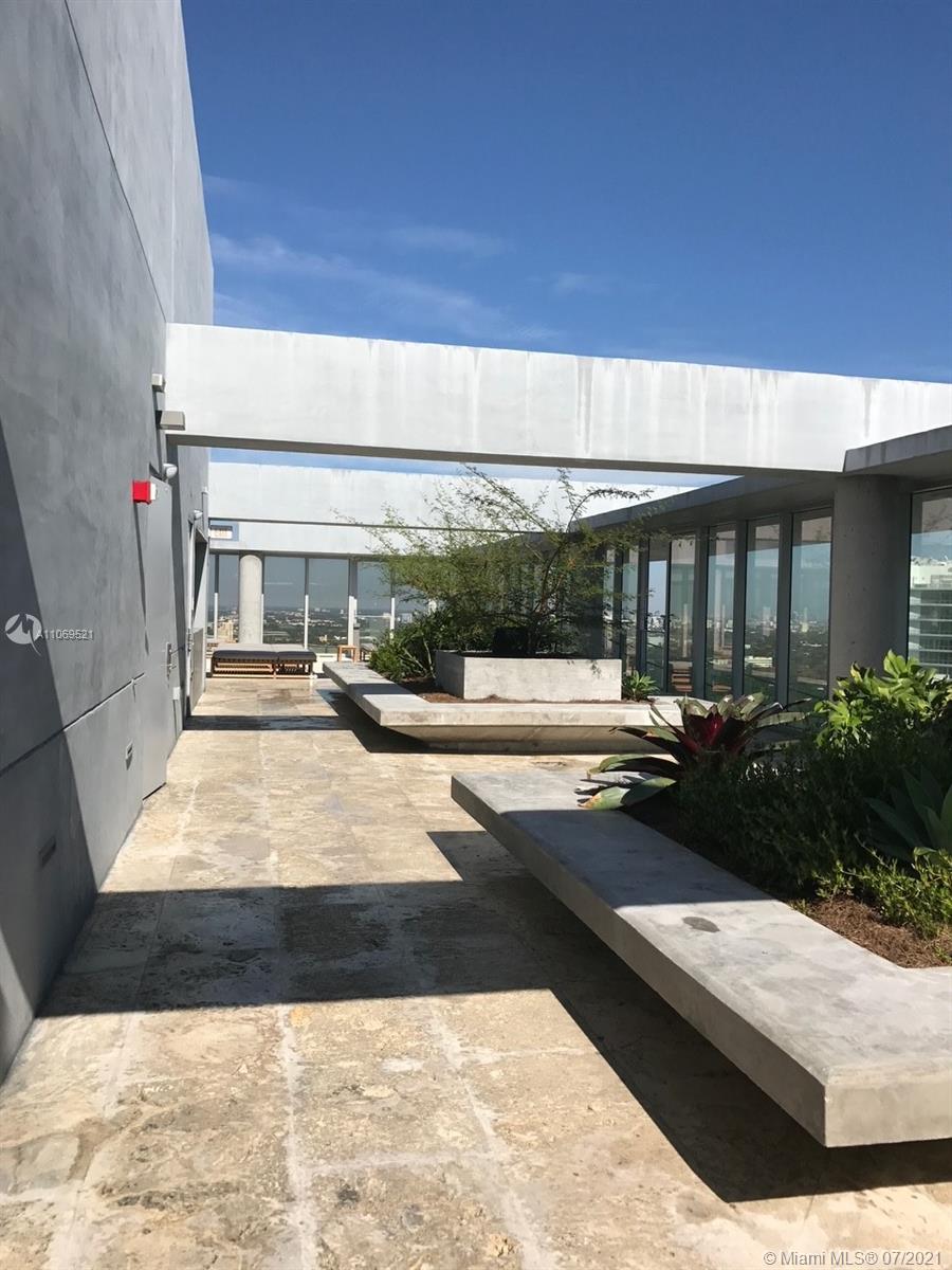 THE GROVE AT GRAND BAY CON - Residential