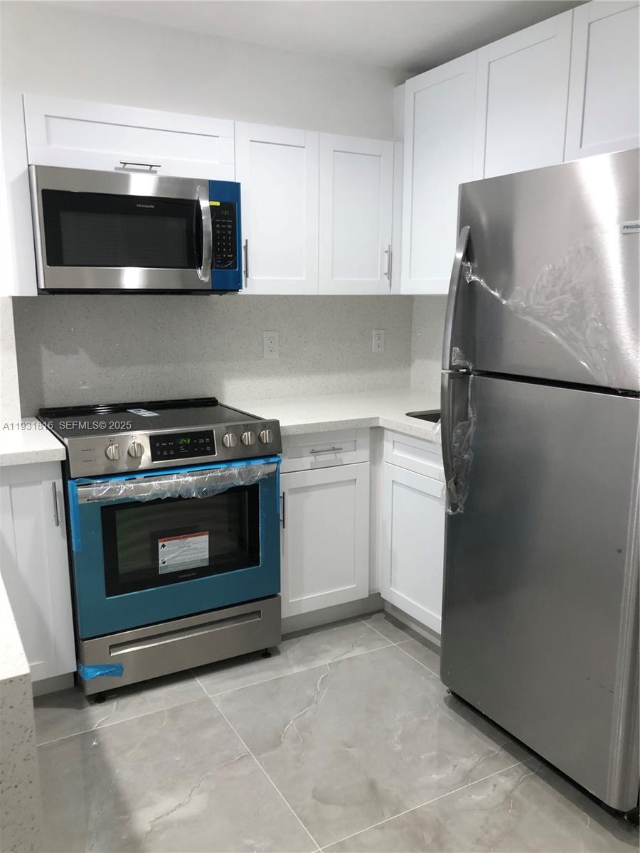 EL BOSQUE AT LITTLE HAVAN - Residential Lease
