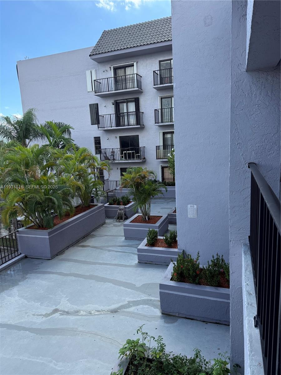 EL BOSQUE AT LITTLE HAVAN - Residential Lease