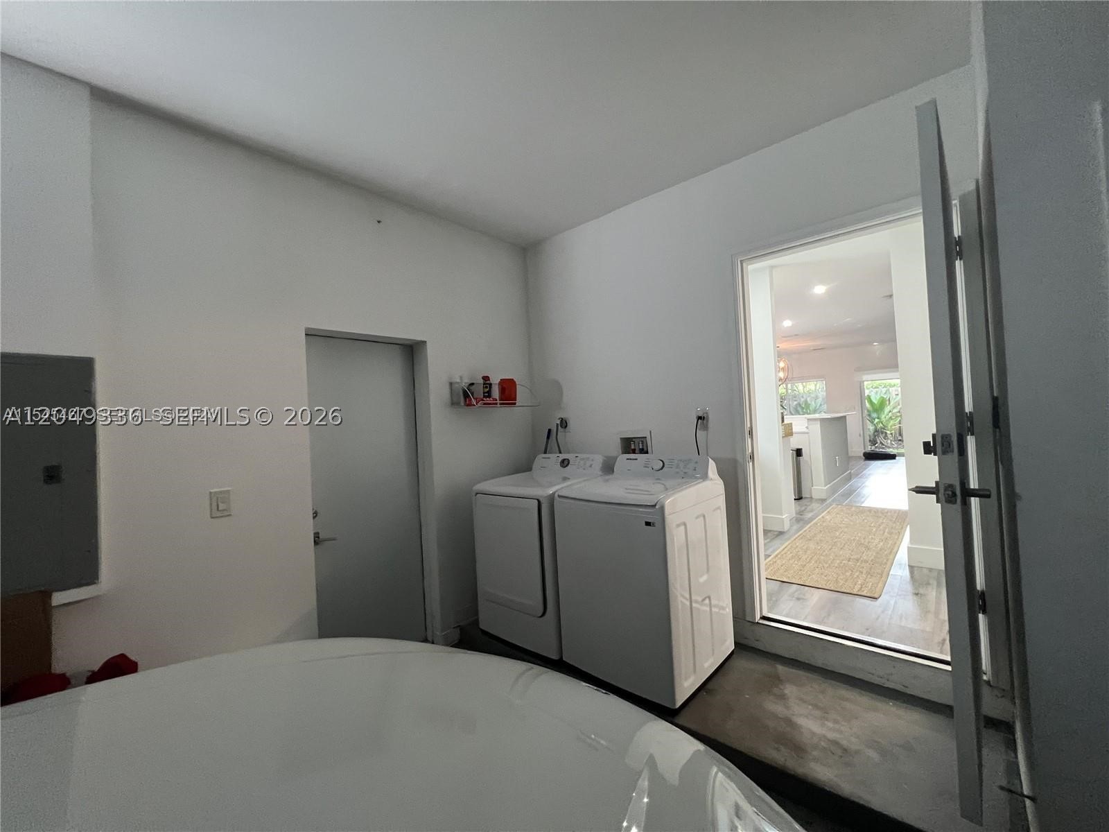 TUNISON PARK - Residential Lease