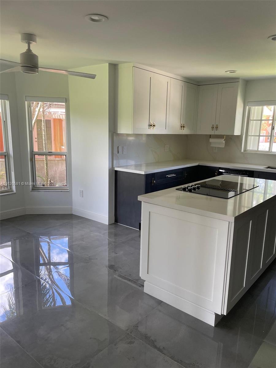 BE-CAR SOUTH - Residential Lease