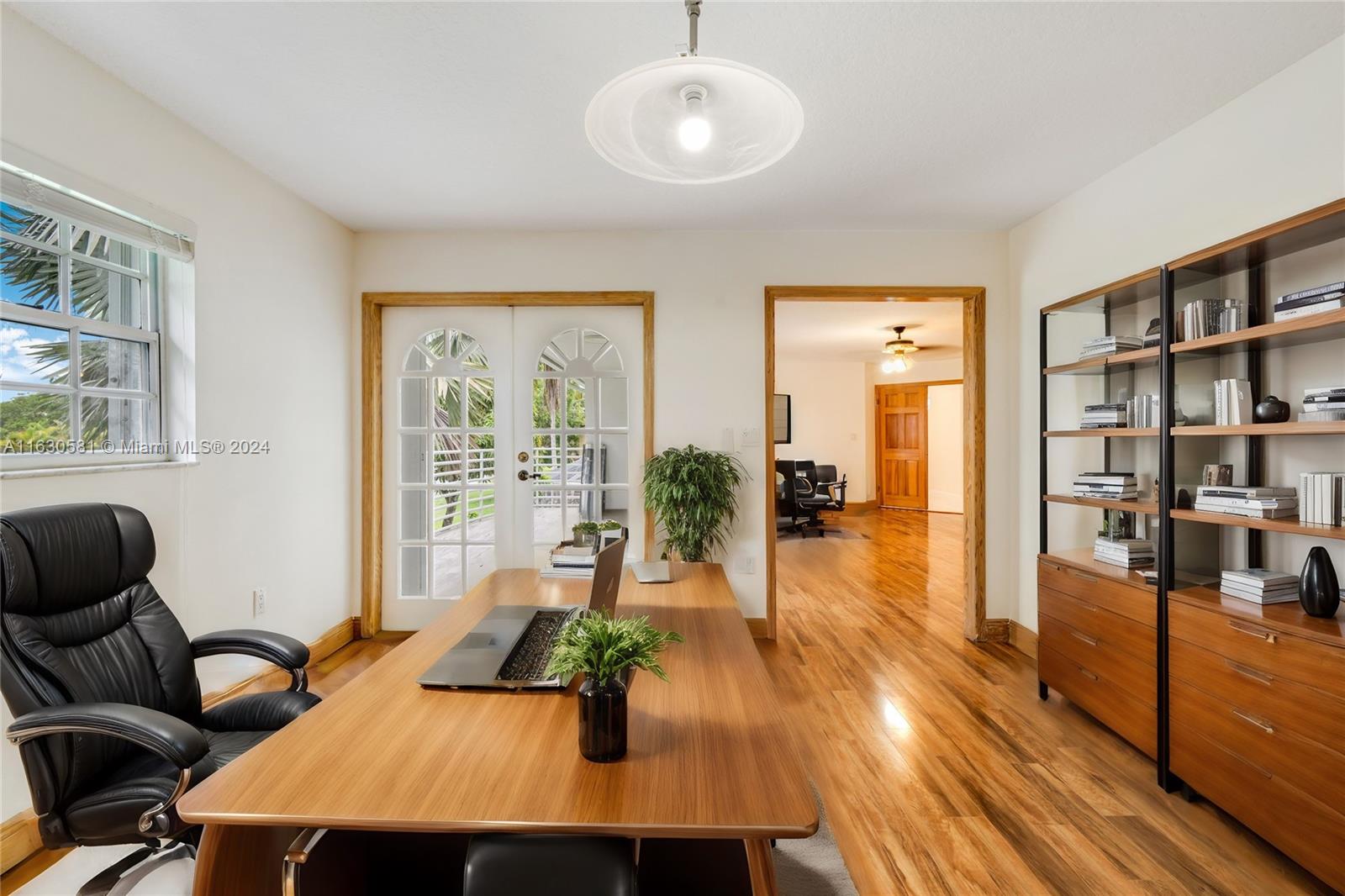 BE-CAR SOUTH - Residential Lease