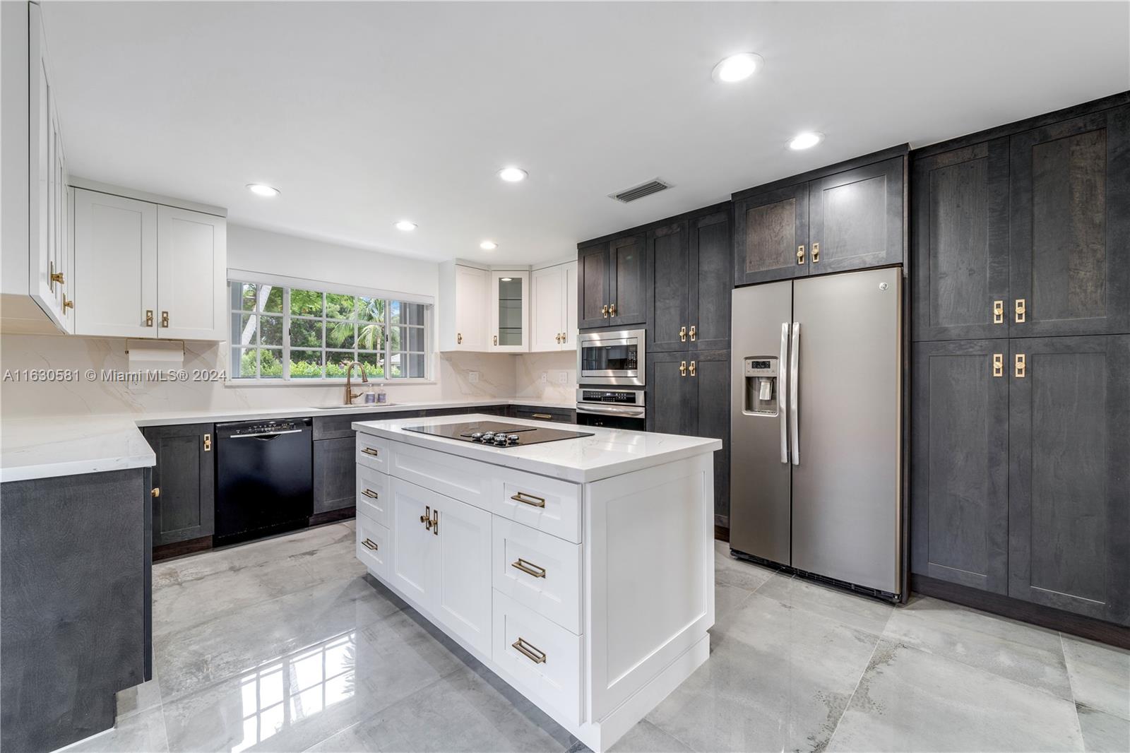 BE-CAR SOUTH - Residential Lease