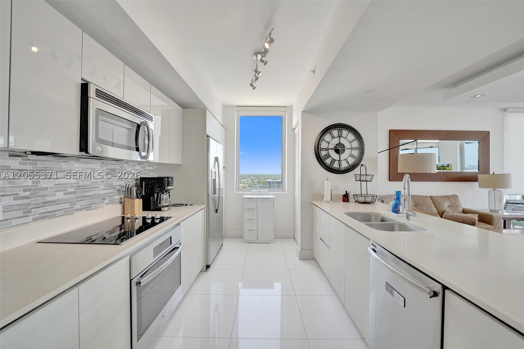 BEACHWALK CONDOMINIUM - Residential