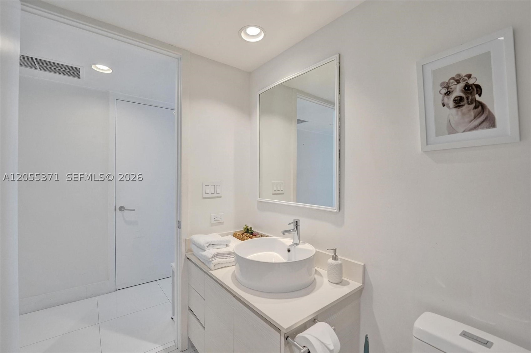 BEACHWALK CONDOMINIUM - Residential