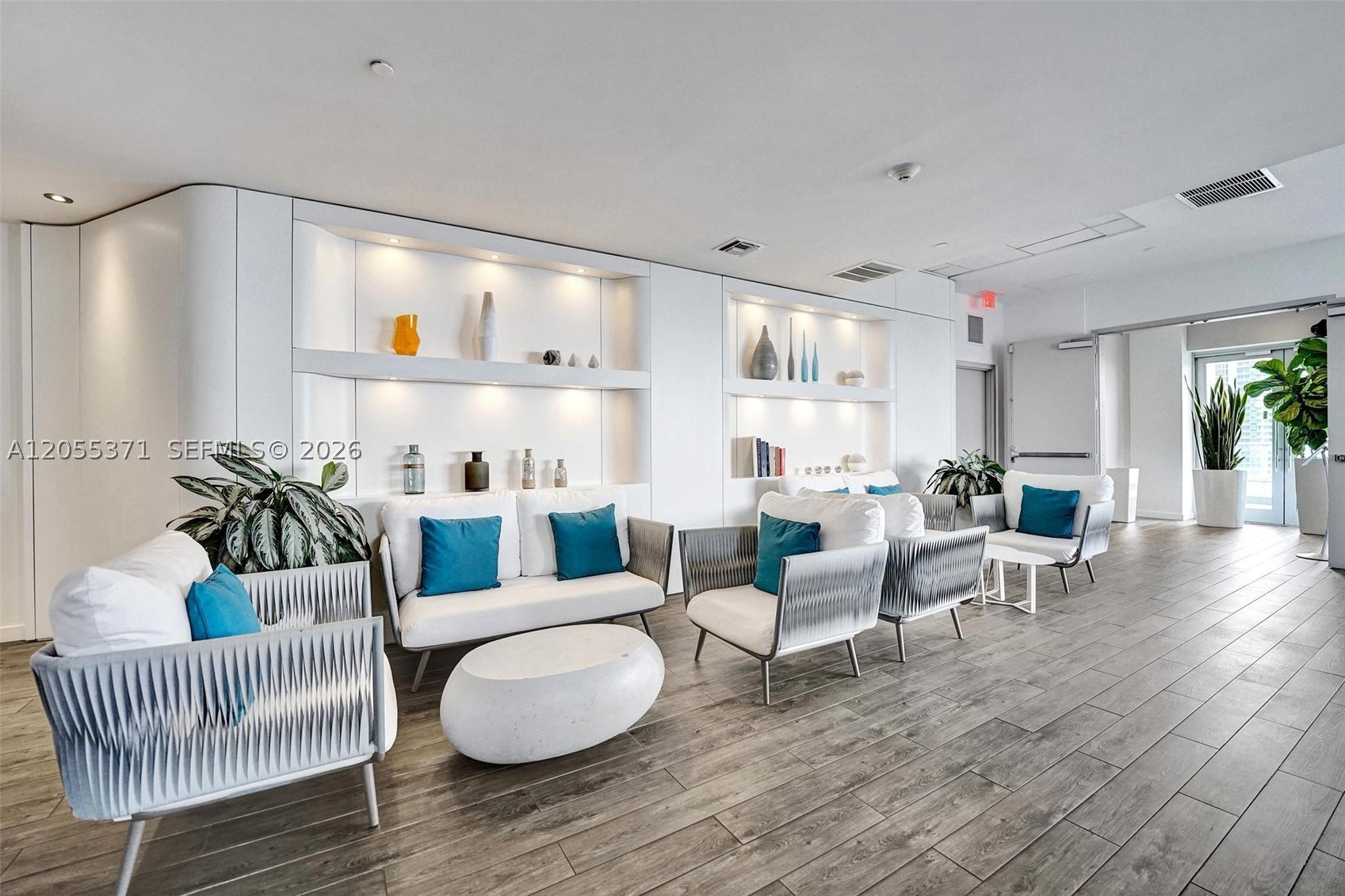 BEACHWALK CONDOMINIUM - Residential