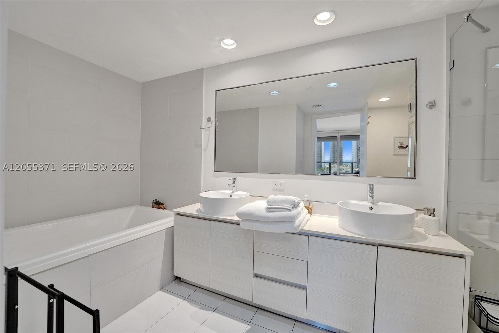 BEACHWALK CONDOMINIUM - Residential