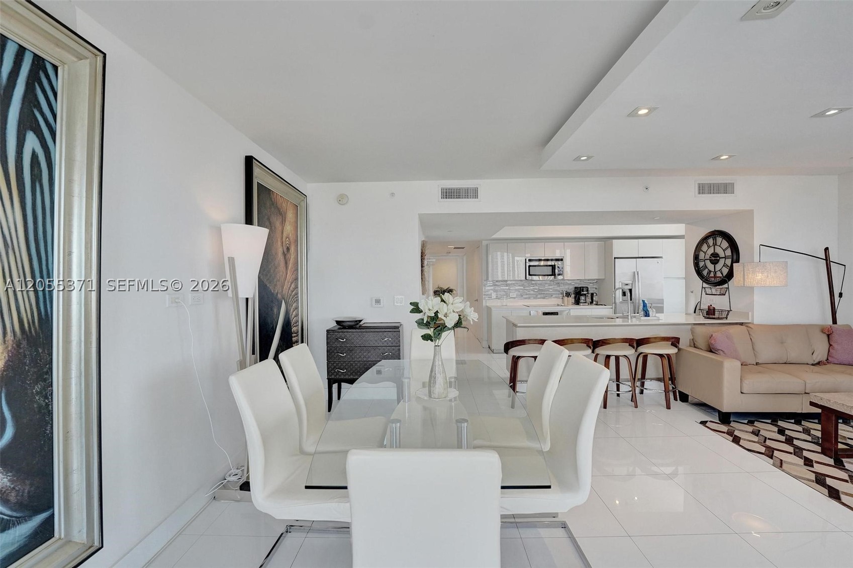 BEACHWALK CONDOMINIUM - Residential