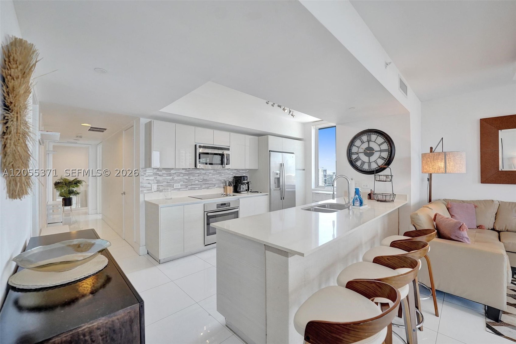 BEACHWALK CONDOMINIUM - Residential